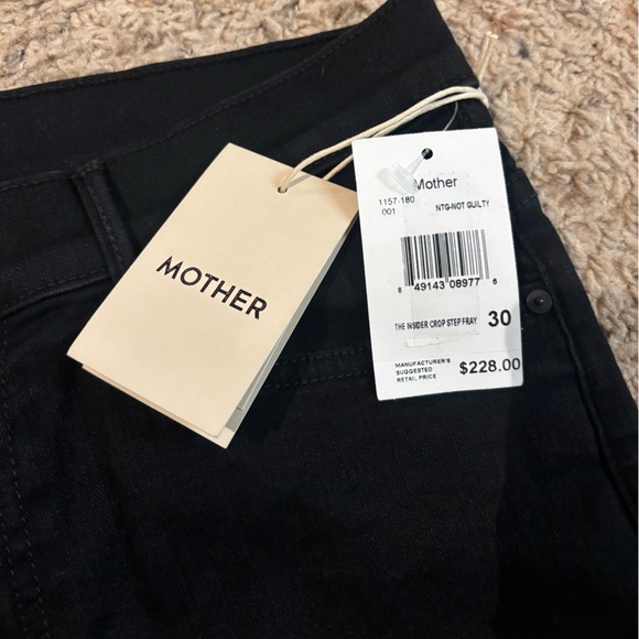 Women’s MOTHER step crop frayed black jeans - Picture 2 of 6